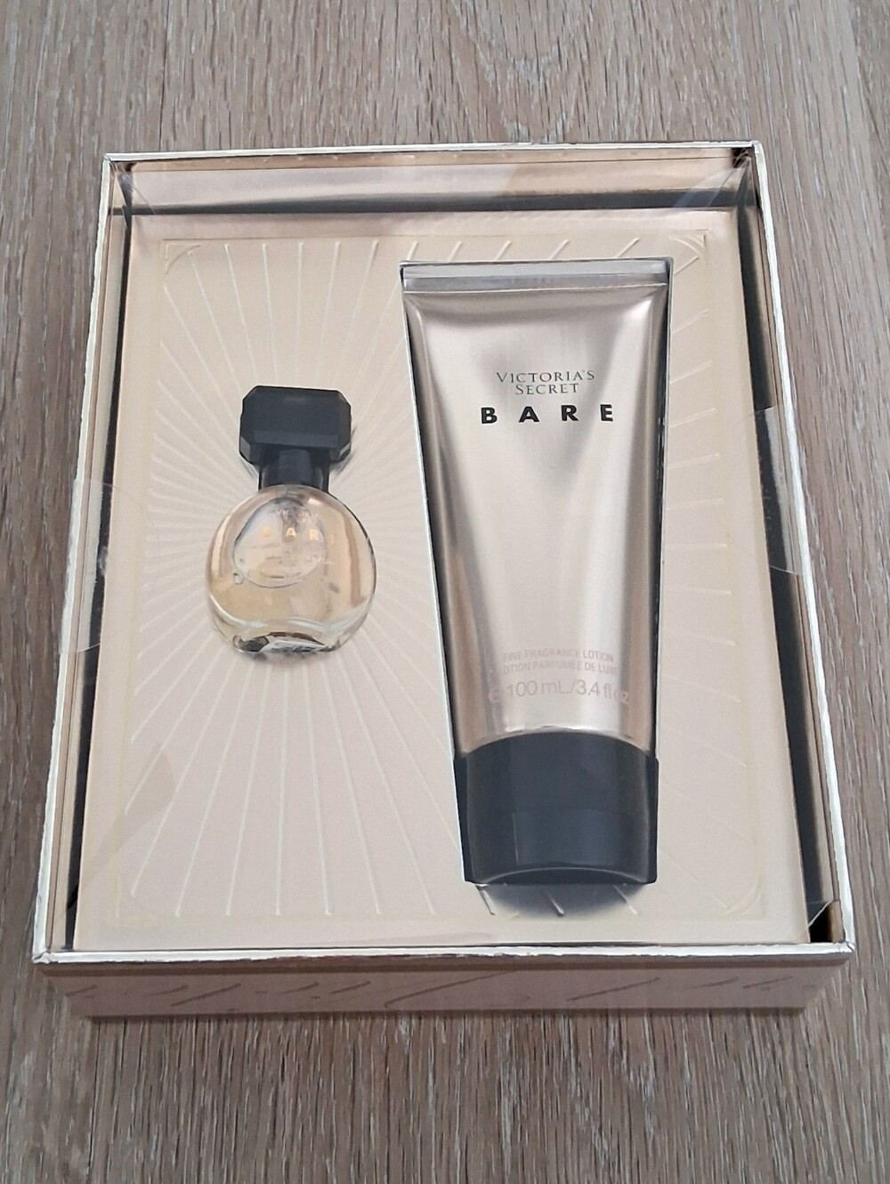 Victoria's Secret Bare Gift Set - Picture 2 of 4